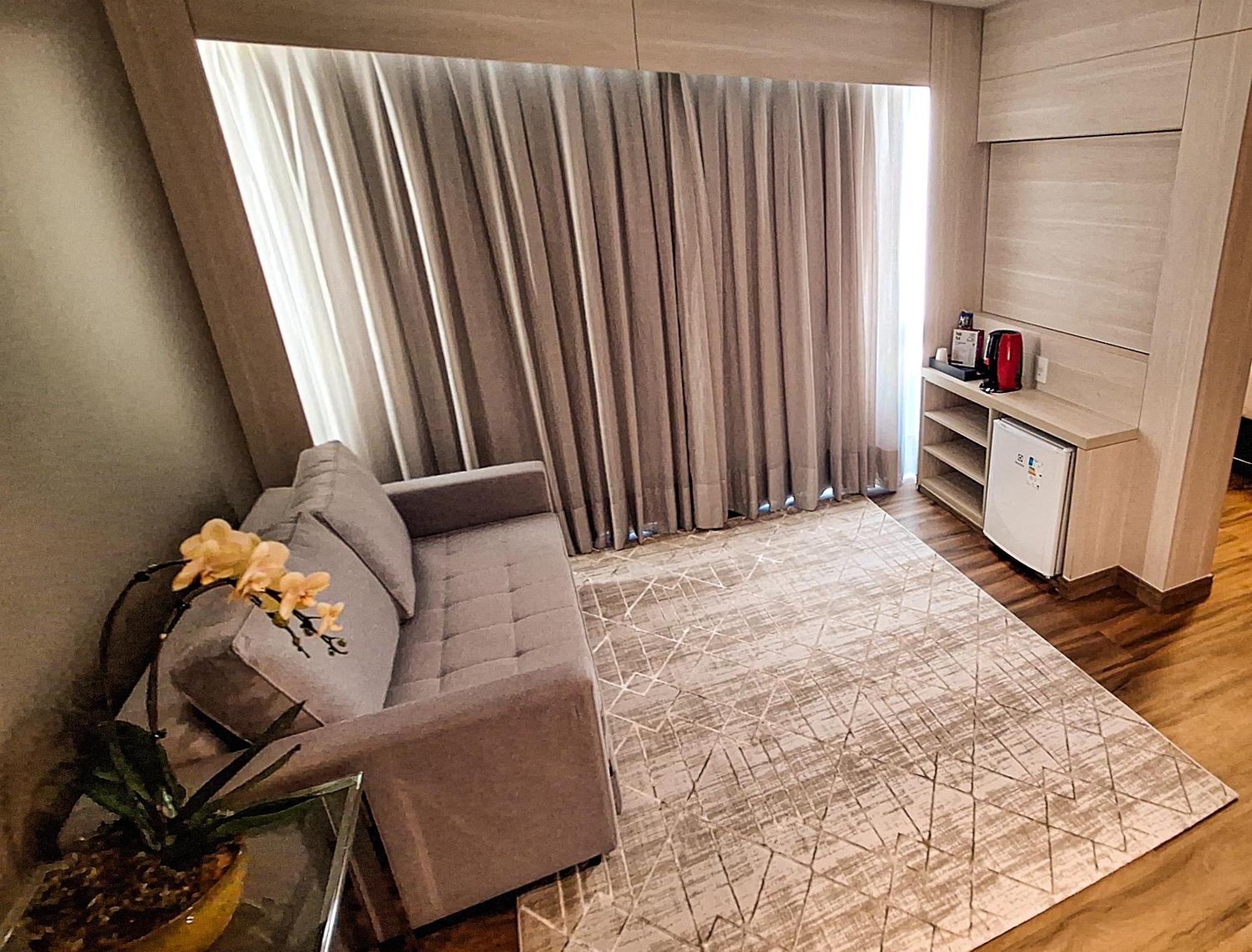 Esuites Belo Horizonte Minascasa Exteriör bild